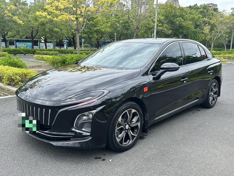 Hongqi E-QM5, 2024 — купить в Самаре под ключ
