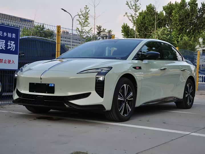 Hongqi EH7, 2026 — купить в Рязани под ключ