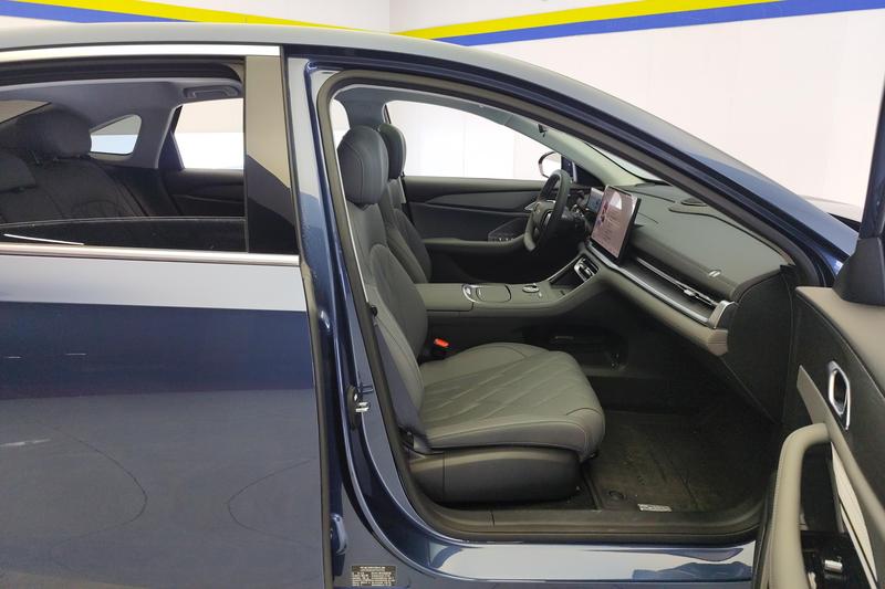 Geely Galaxy A7, 2025 — фото 11 из 12