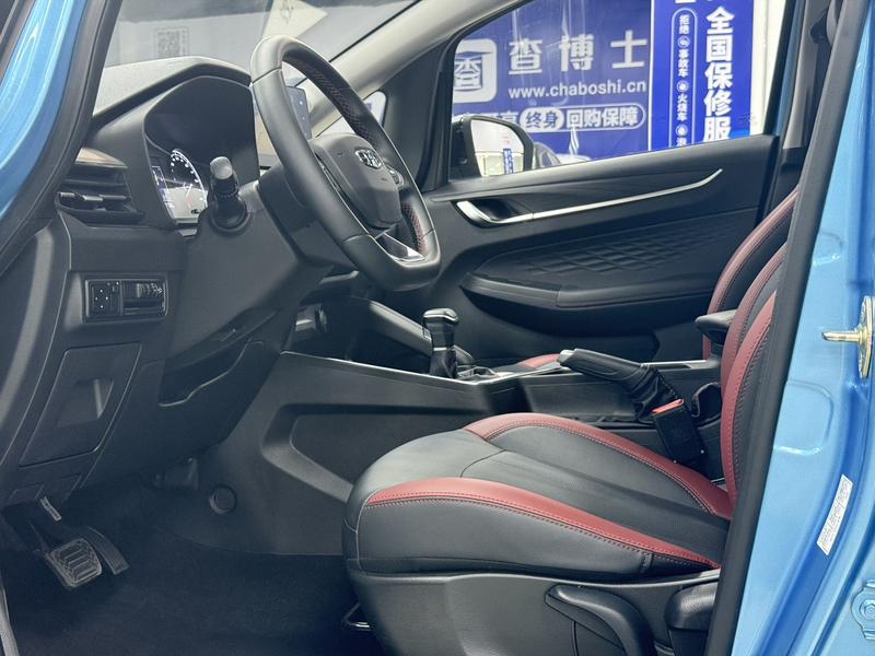 Geely Vision X3, 2021 — фото 10 из 12