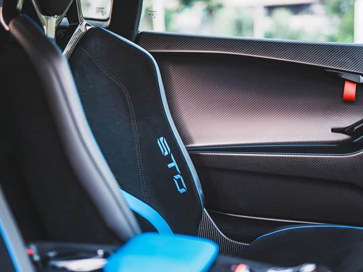 Lamborghini Huracán, 2023 — фото 4 из 7