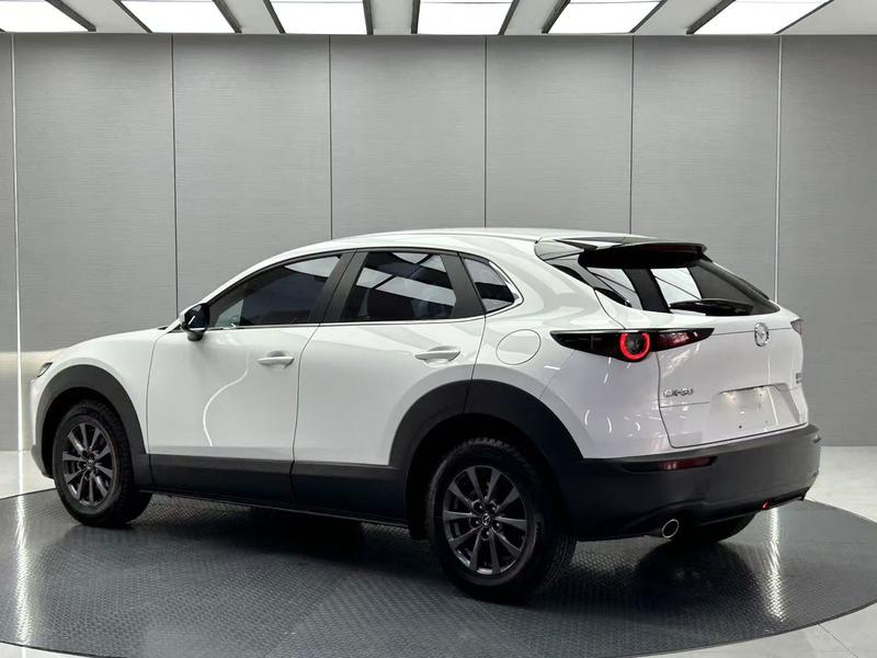 Mazda CX-30, 2022 — фото 4 из 12