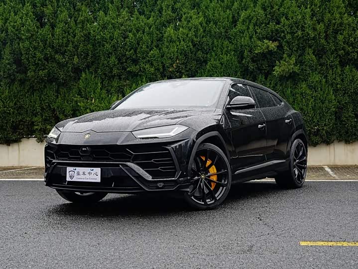 Lamborghini Urus, 2023 — фото 2 из 9