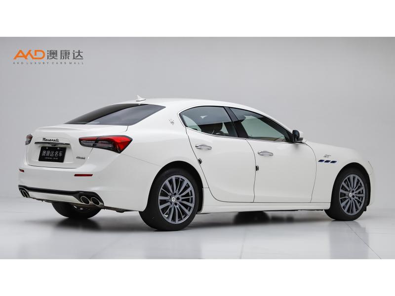 Maserati Ghibli, 2022 — фото 5 из 9