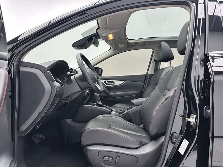 Nissan Qashqai, 2023 — фото 5 из 9