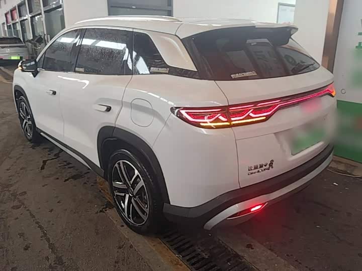 BYD Song L DM-i Hybrid, 2024 — фото 5 из 9