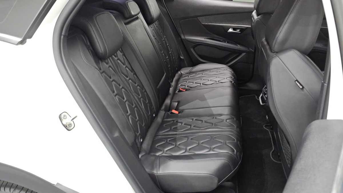 Peugeot 3008, 2024 — фото 10 из 12