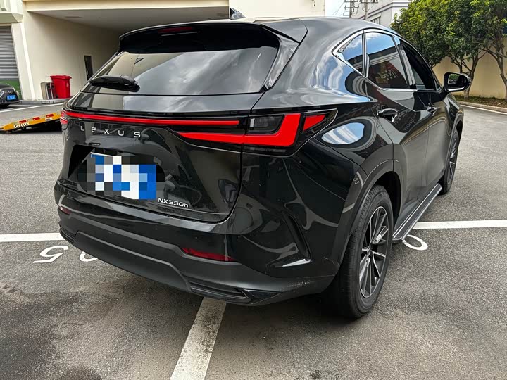 Lexus NX, 2023 — фото 3 из 7