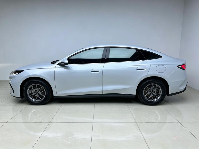 BYD Seal 06 Hybrid/EV, 2026 — фото 4 из 12