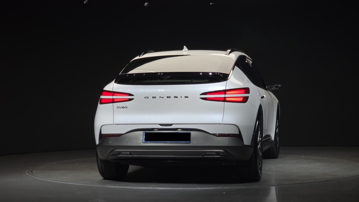 Genesis GV60, 2023 — фото 4 из 12