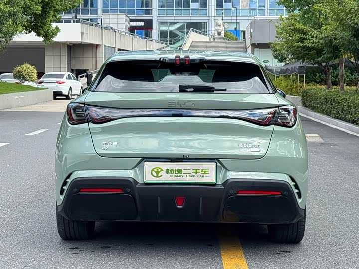 BYD Seal 06 GT, 2026 — фото 4 из 9