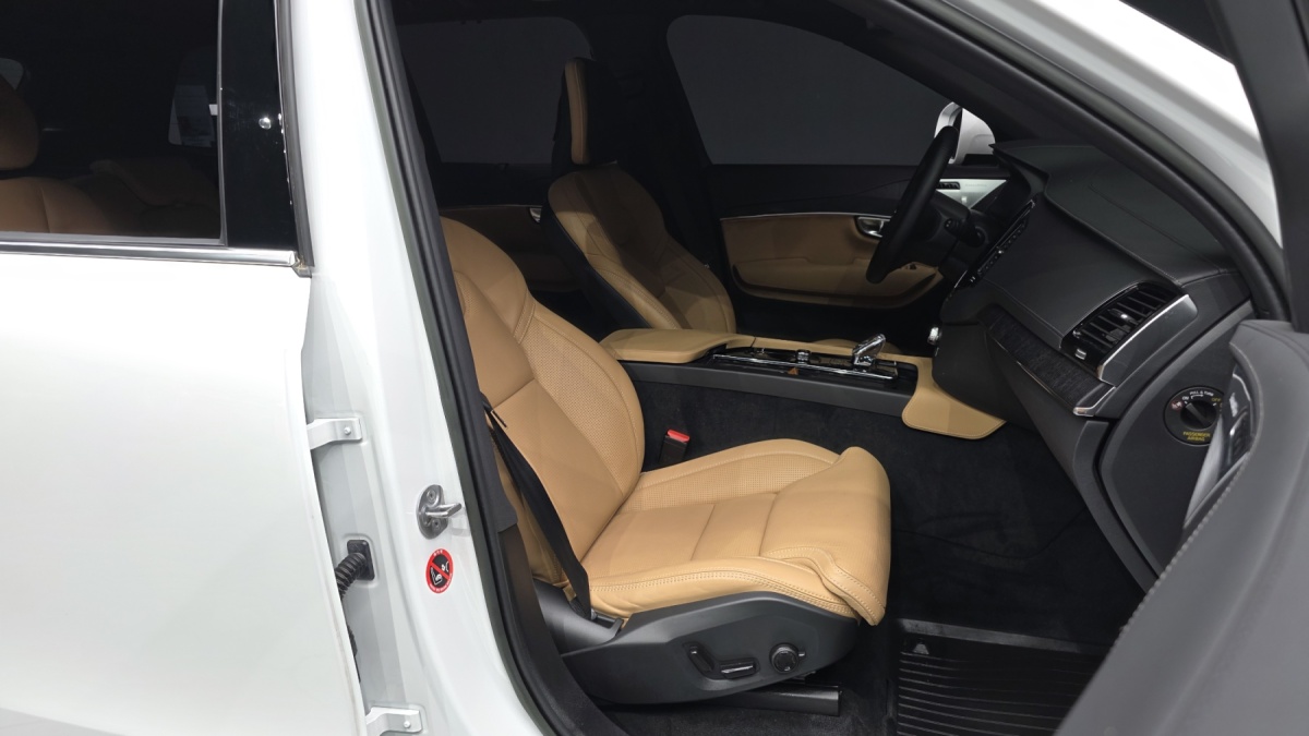 Volvo XC90, 2023 — фото 10 из 12