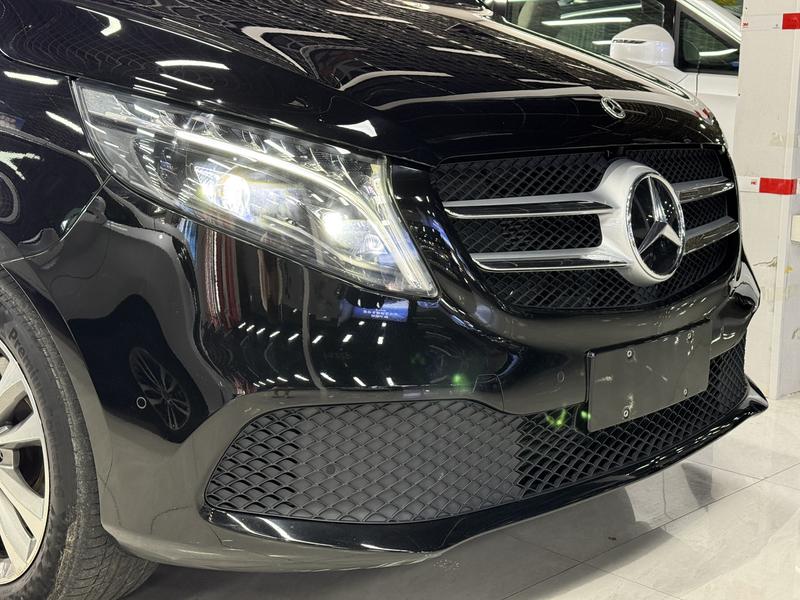 Mercedes-Benz V-Class, 2023 — фото 3 из 10