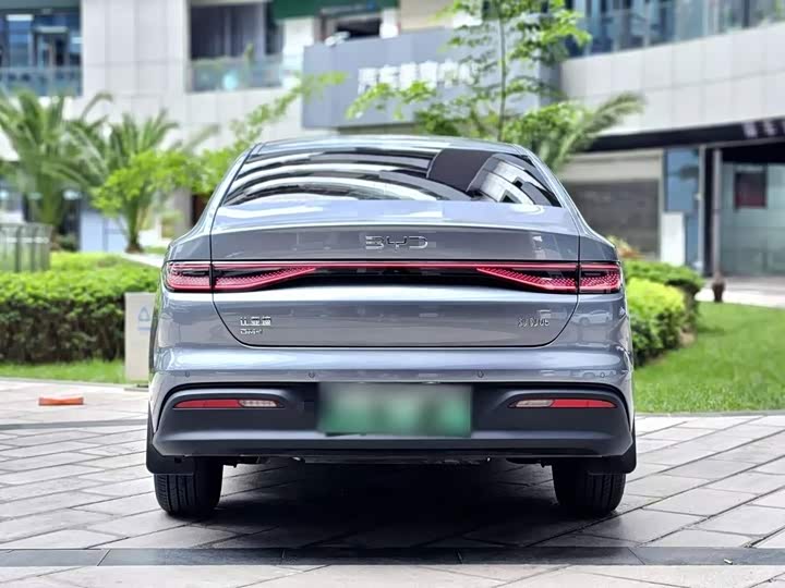 BYD Seal 05 DM-i Hybrid, 2026 — фото 6 из 9