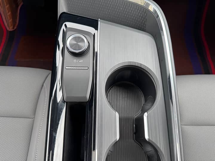 Buick Electra E5, 2025 — фото 9 из 9
