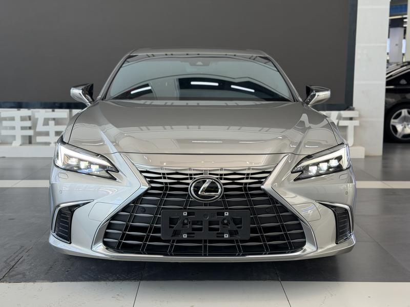 Lexus ES, 2025 — фото 2 из 12
