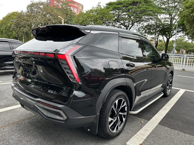 Geely Atlas L, 2024 — фото 7 из 12