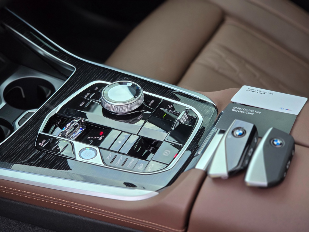 BMW X5, 2025 — фото 8 из 12