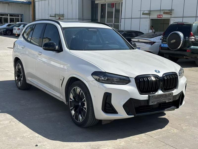 BMW iX3, 2022 — фото 3 из 10