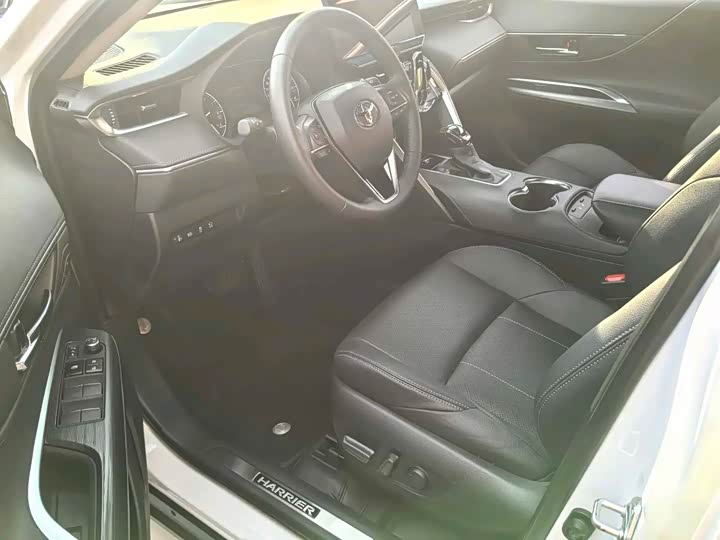 Toyota Harrier, 2023 — фото 3 из 9