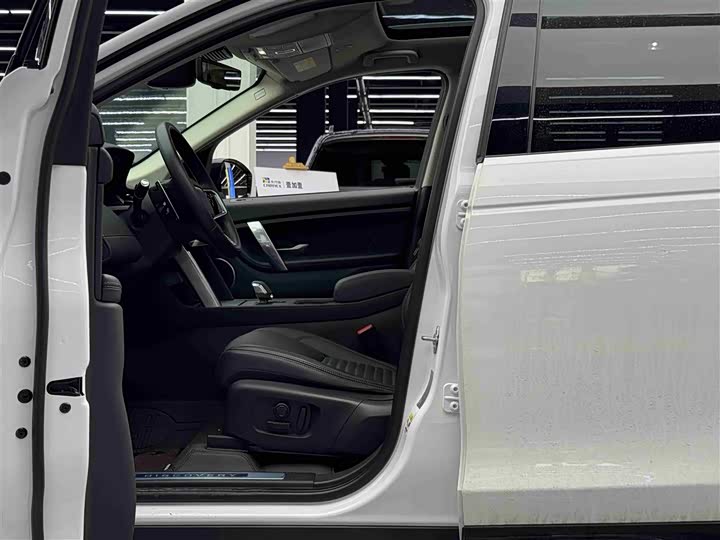 Land Rover Discovery Sport, 2024 — фото 6 из 9