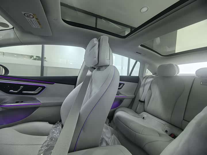 Mercedes-Benz EQE, 2025 — фото 8 из 9