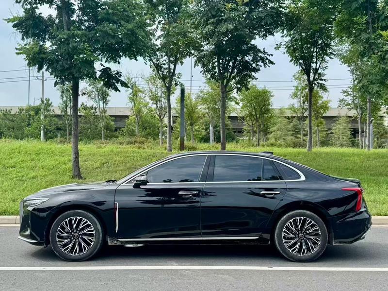 Hongqi H5, 2026 — фото 3 из 11
