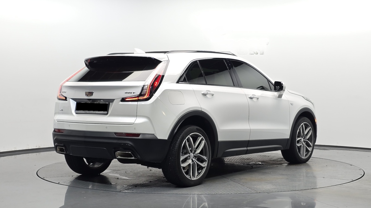 Cadillac XT4, 2023 — фото 2 из 12