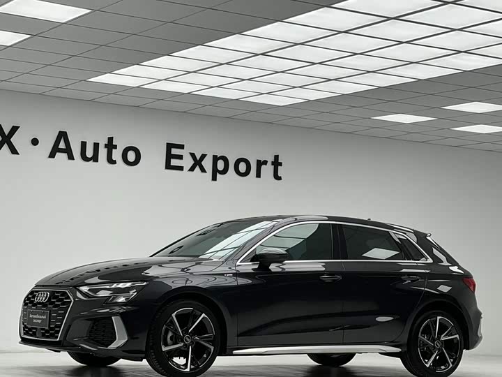 Audi A3, 2023 — фото 6 из 9