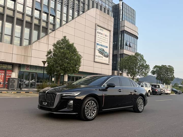 Hongqi H5, 2023 — купить в Санкт-Петербурге под ключ