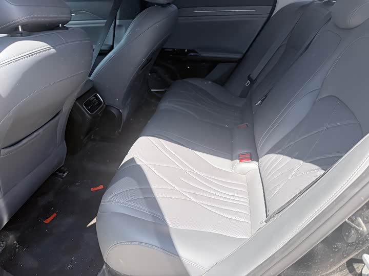 Geely Galaxy L6, 2024 — фото 5 из 9