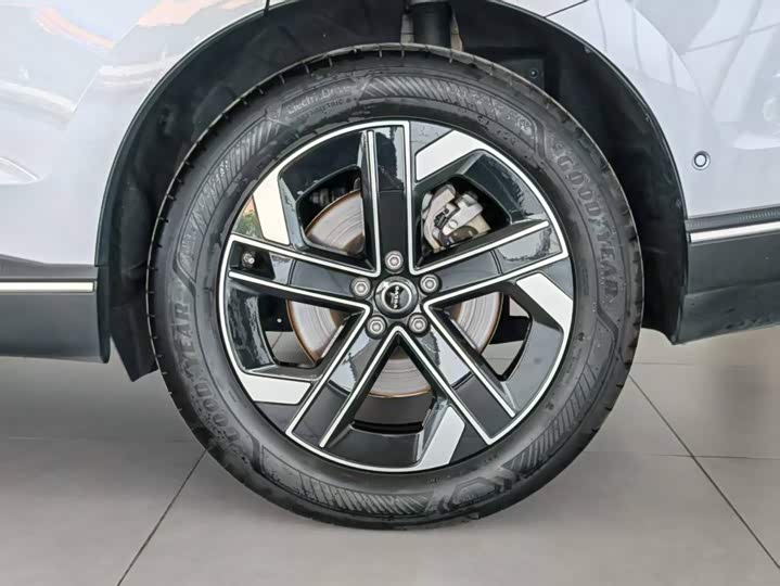 Volvo XC70 Hybrid, 2025 — фото 7 из 9
