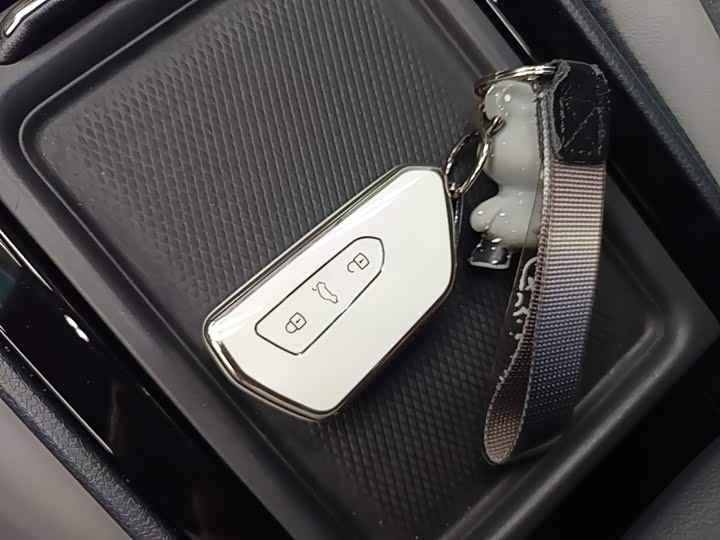 Volkswagen ID.4 Crozz, 2025 — фото 9 из 9