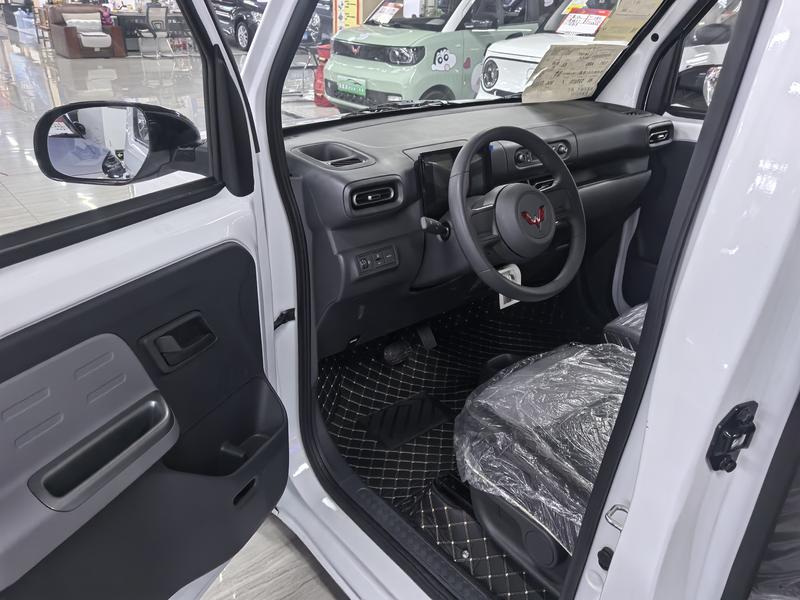 Wuling Sunshine EV, 2026 — фото 8 из 9