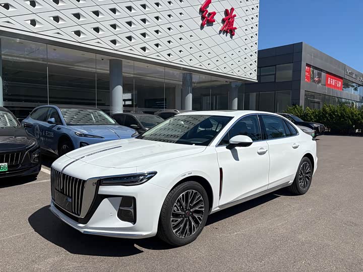 Hongqi H5, 2026 — купить в Смоленске под ключ