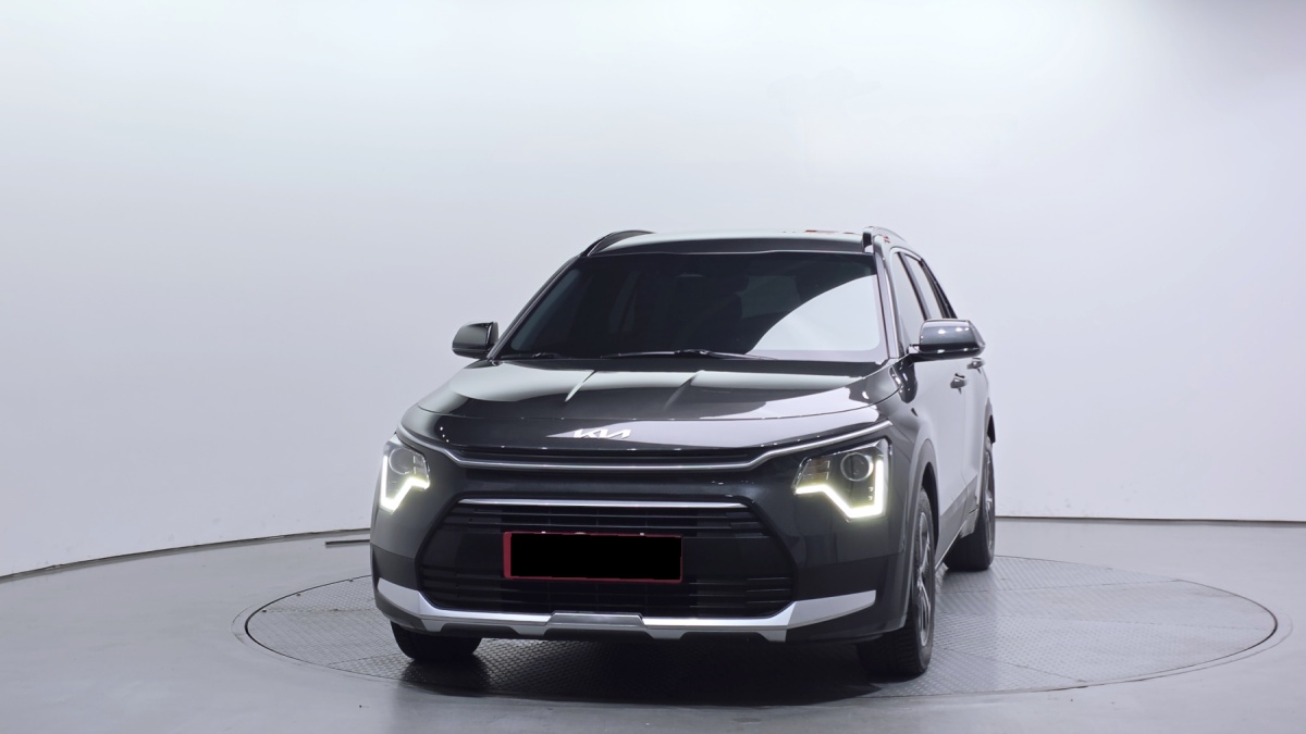 Kia Niro, 2023 — фото 3 из 12
