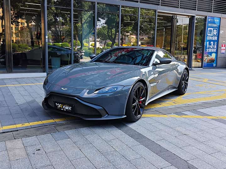 Aston Martin V8 Vantage, 2022 — купить в Уфе под ключ
