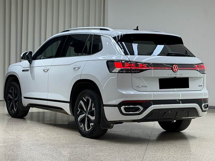 Volkswagen Tayron GTE Hybrid, 2024 — фото 4 из 9