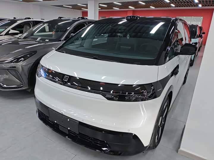 Zeekr Mix, 2025 — купить в Иванове под ключ