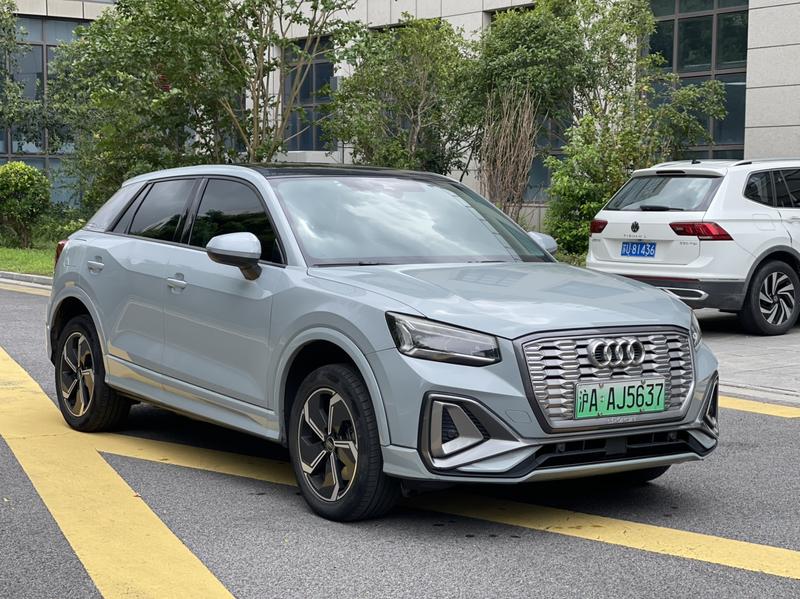 Audi Q2L e-tron, 2022 — фото 3 из 12