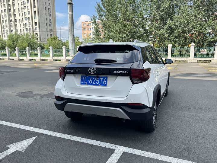 Toyota Yaris L Hatchback, 2021 — фото 4 из 9