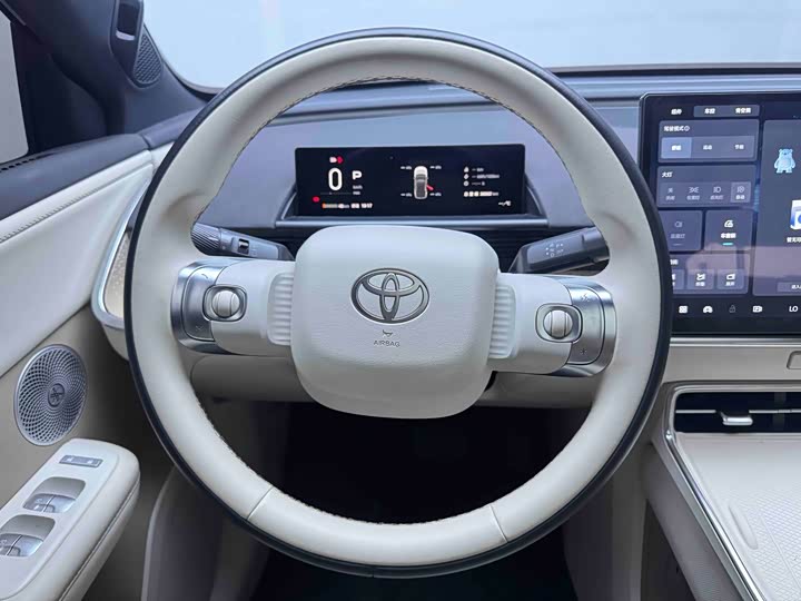 Toyota bZ3X, 2025 — фото 9 из 9