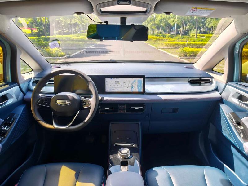 Geely Geometry E Firefly, 2022 — фото 7 из 10