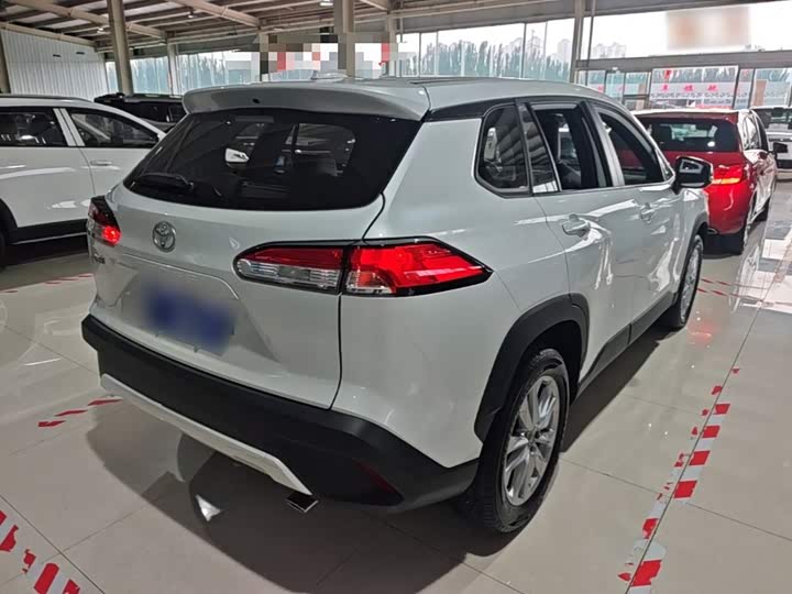Toyota Corolla Cross, 2025 — фото 7 из 9