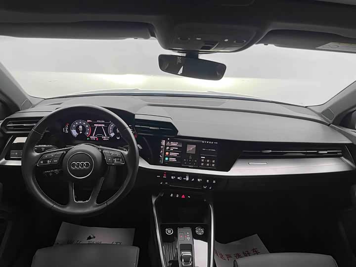 Audi A3, 2023 — фото 2 из 9