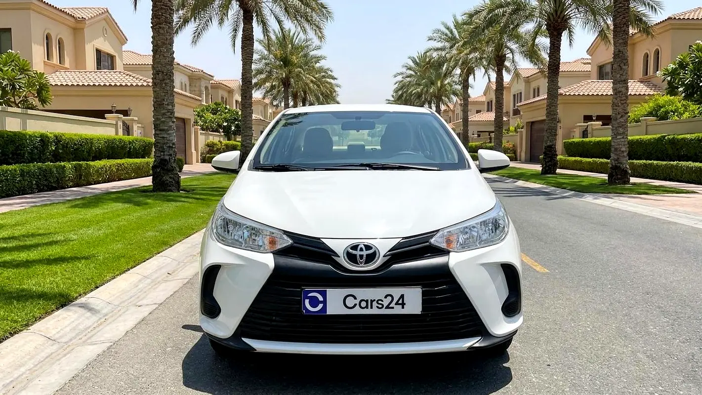 Toyota Yaris, 2022 — фото 2 из 10