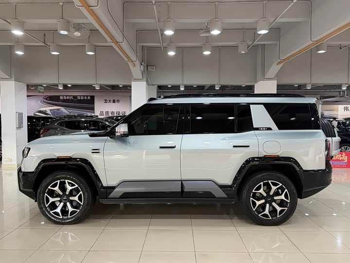 BYD FangChengBao Leopard 8, 2024 — фото 5 из 9
