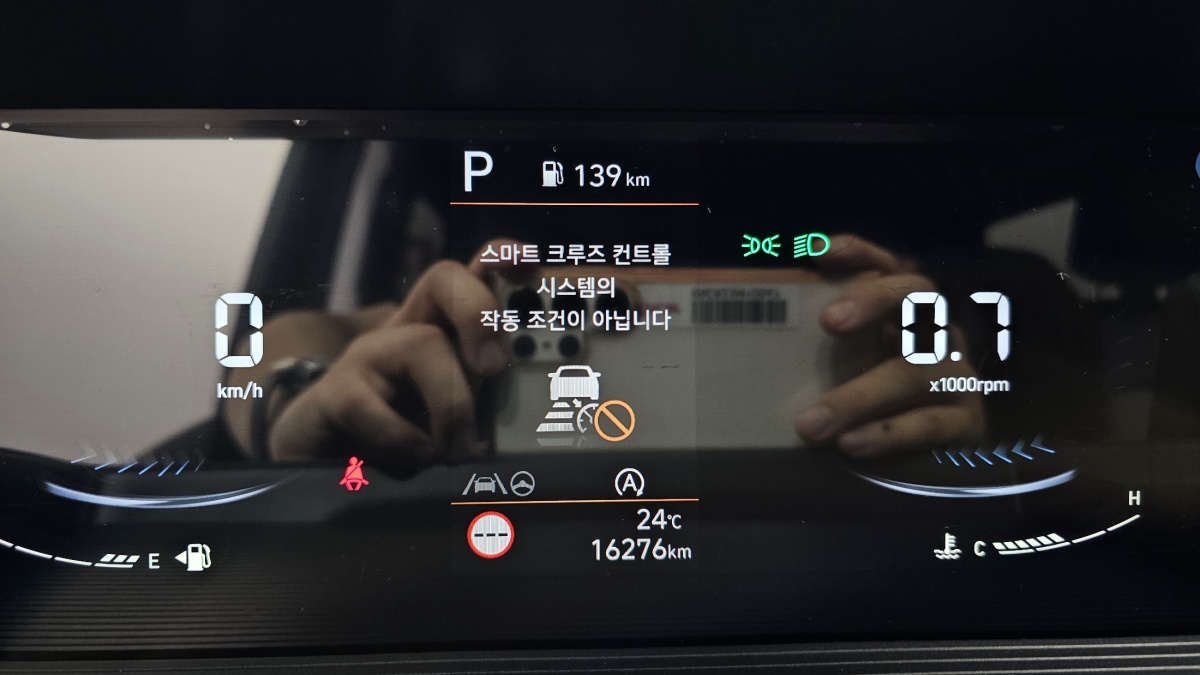 Hyundai Staria, 2025 — фото 8 из 12