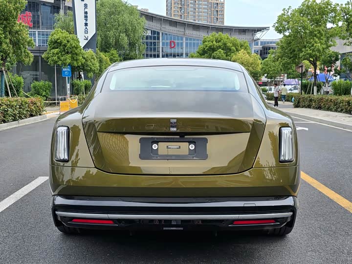 Rolls-Royce Spectre, 2025 — фото 7 из 9