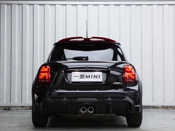 Mini Mini JCW, 2022 — фото 6 из 9